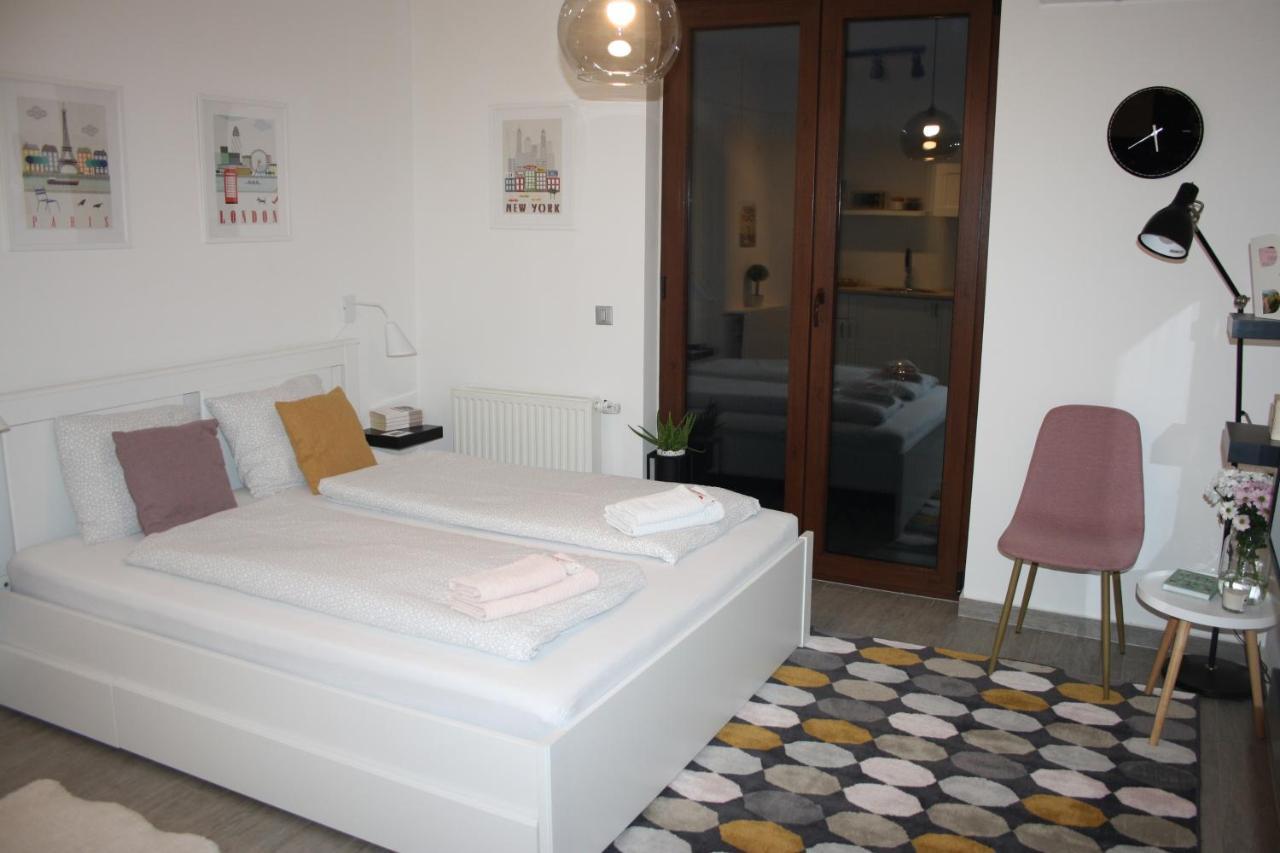Studio Apartman Centar Ðakovo Kültér fotó