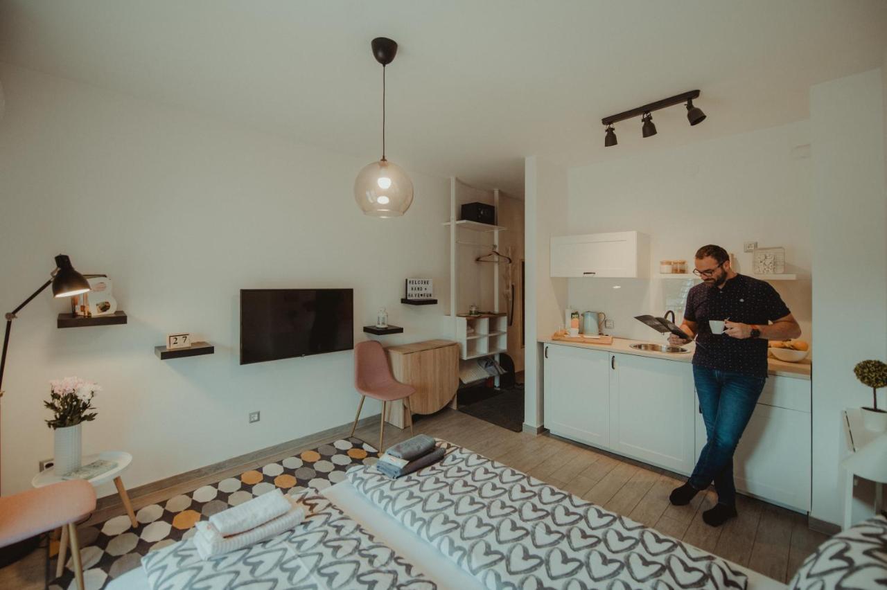 Studio Apartman Centar Ðakovo Kültér fotó